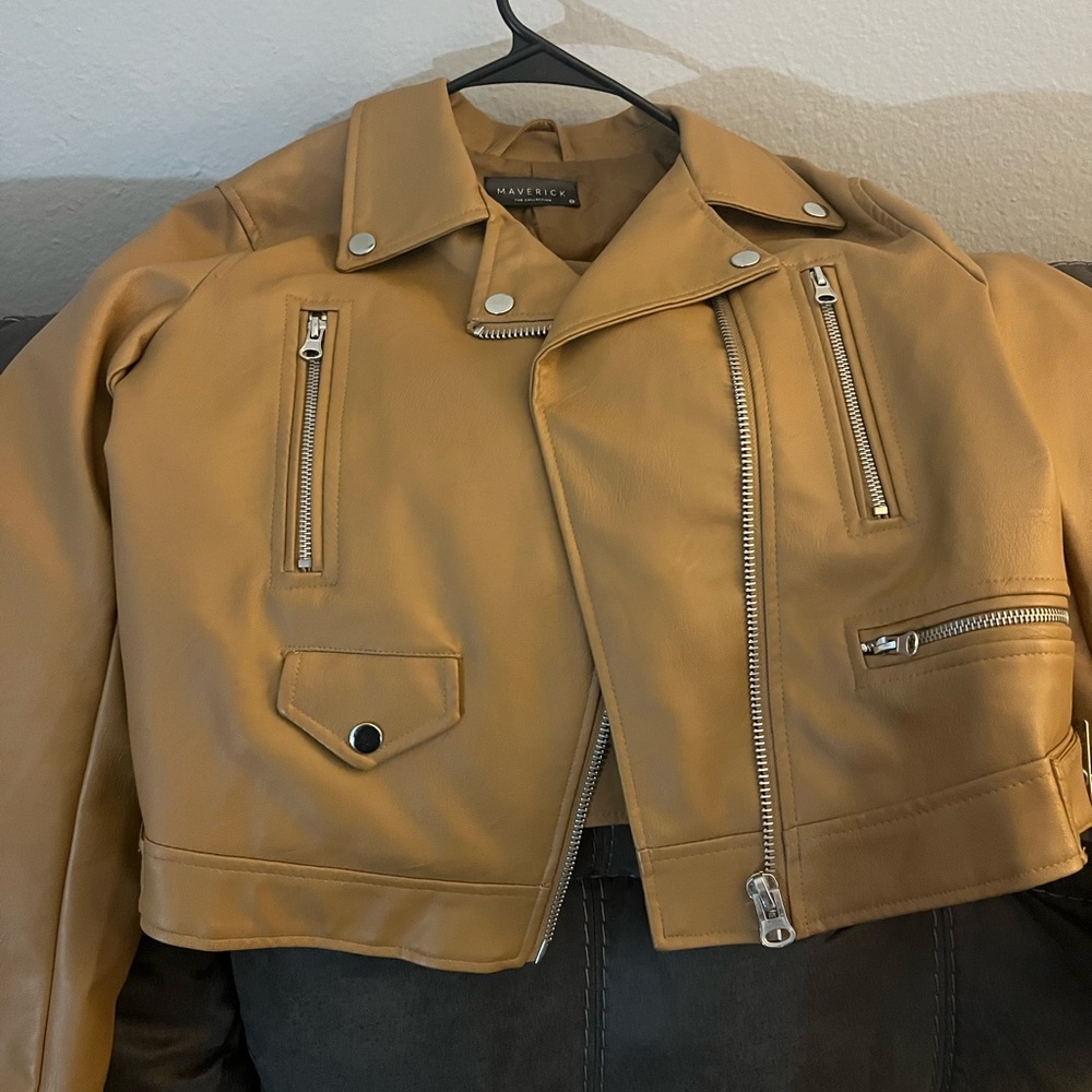 Maverick medium tan leather jacket